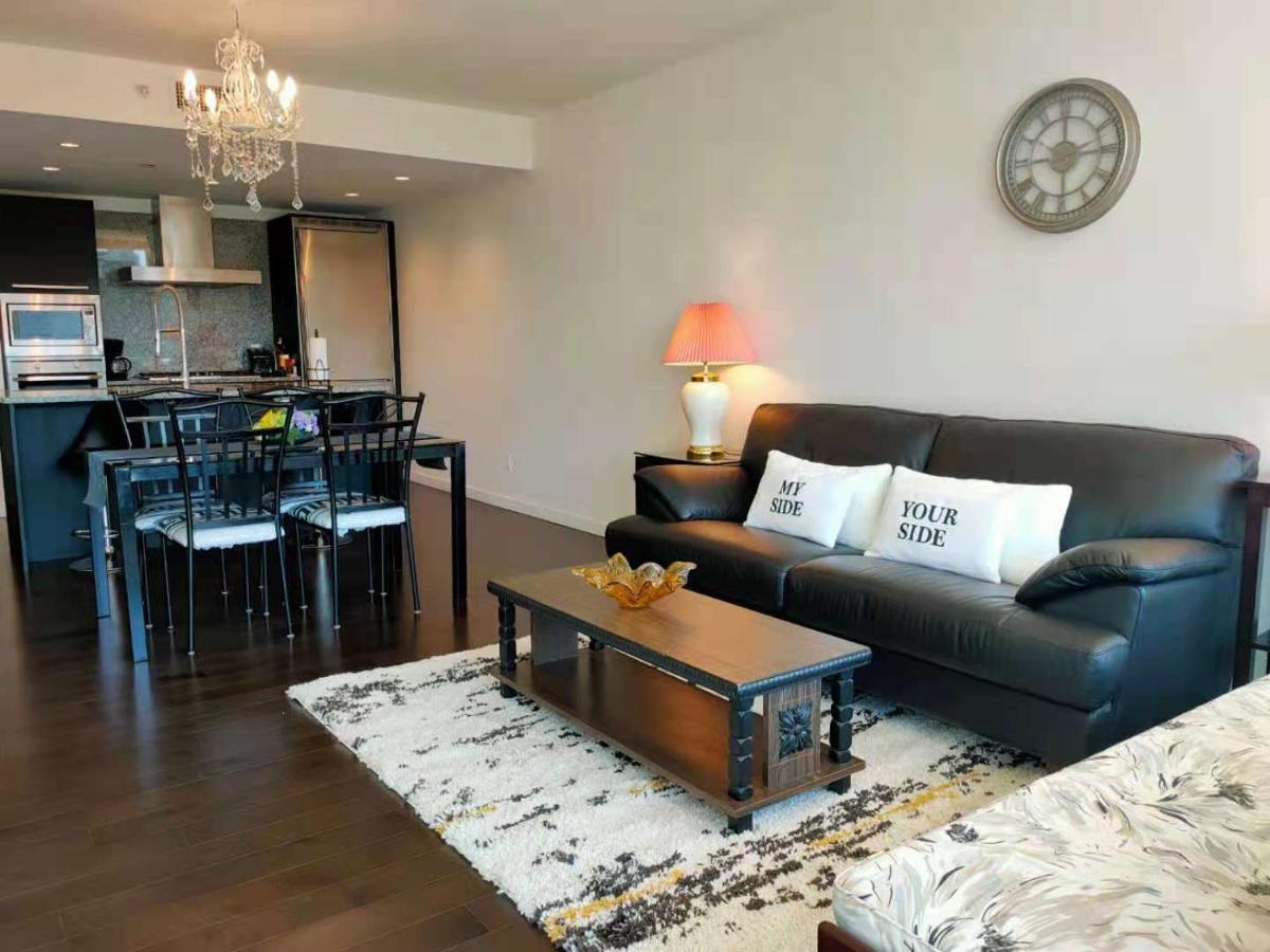 Waterfalls Hotel - Suite In Falls Downtown With Pool Victoria Buitenkant foto